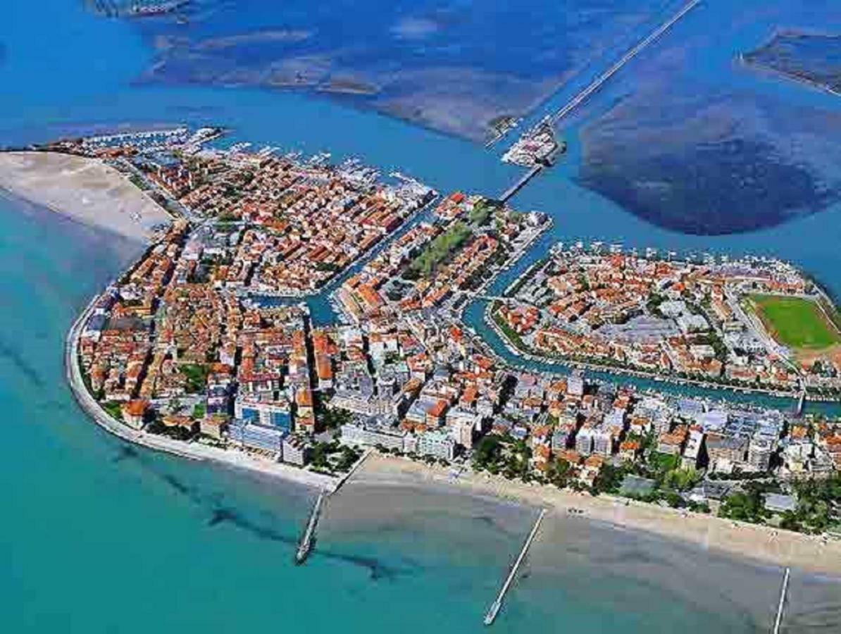 Appartamento Perco Riva Slataper Grado Exteriör bild
