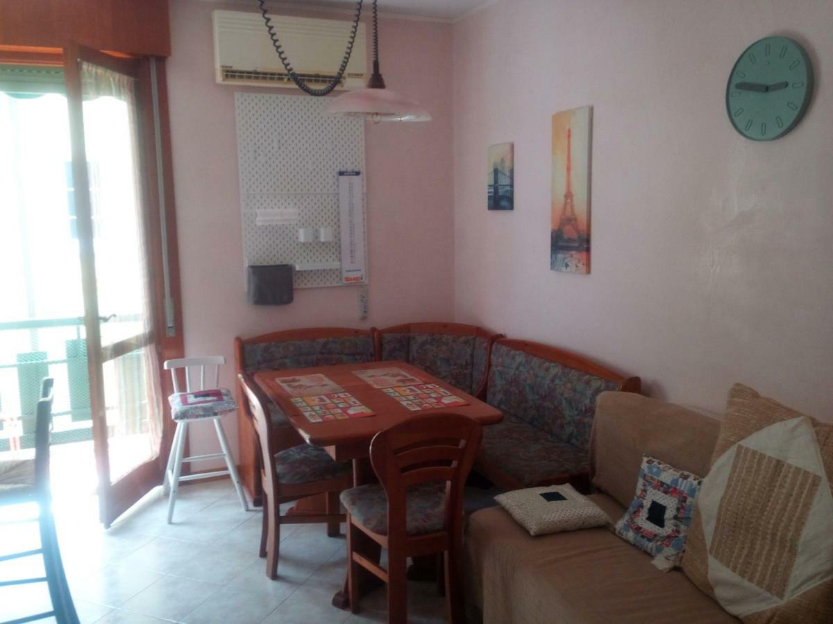 Appartamento Perco Riva Slataper Grado Exteriör bild